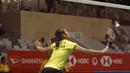 Pebulutangkis Indonesia, Gregoria Mariska, saat melawan pebulutangkis Denmark, Sofie Holmboe Dahl, pada laga Indonesia Masters 2018 di Istora Senayan, Selasa (23/1/2018). Gregoria menang 21-12 dan 21-13 atas Sofie Holmboe. (Bola.com/M Iqbal Ichsan)