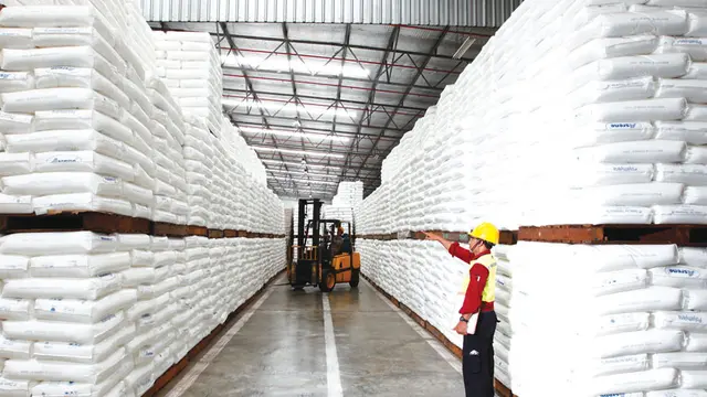 Apa Itu Warehouse? Ketahui Fungsi, Manfaat, dan Jenis-Jenisnya
