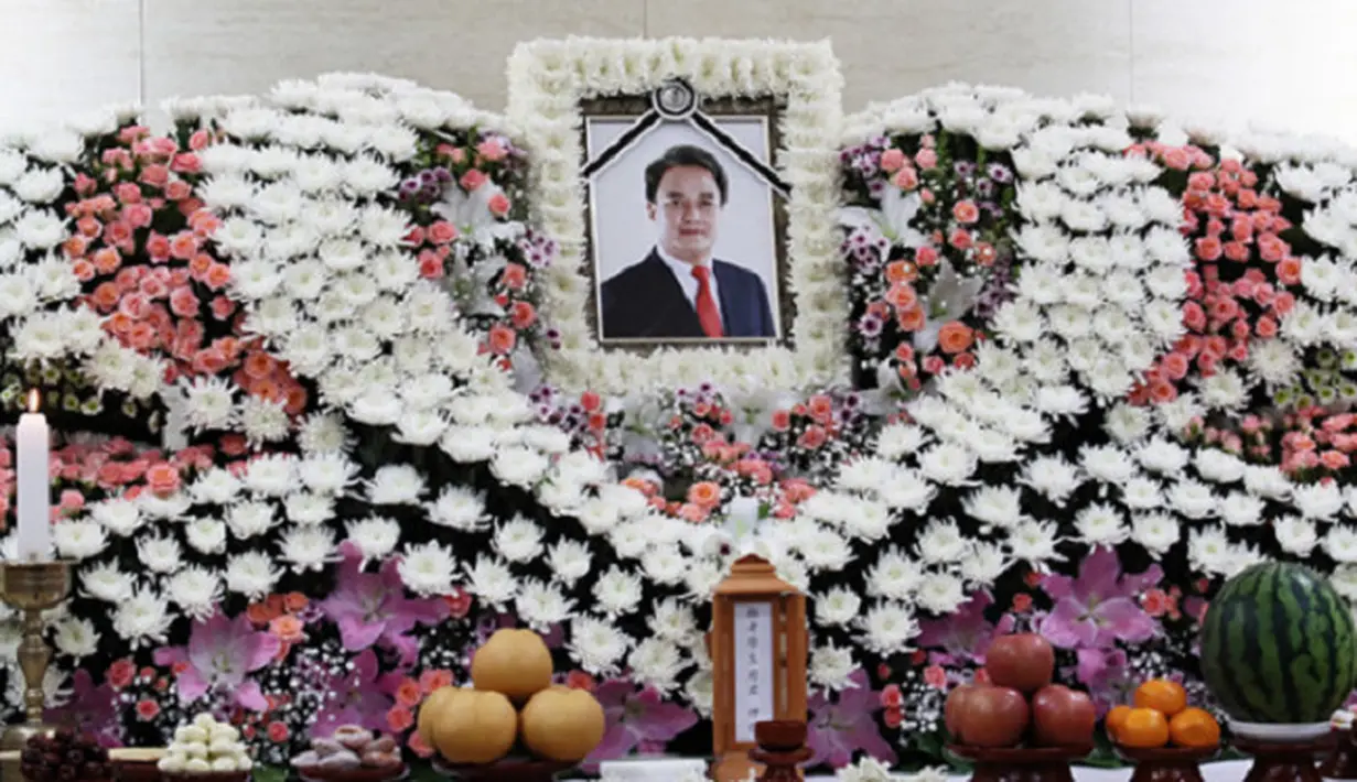 Sebagian takut publik salah paham jika mereka menghadiri pemakaman Jo Min Ki. Aktor Jo Sung Gyu mengungkapkan kekecewaannya pada rekan selebriti Jo Min Ki yang tidak hadiri. (Foto: Allkpop.com)