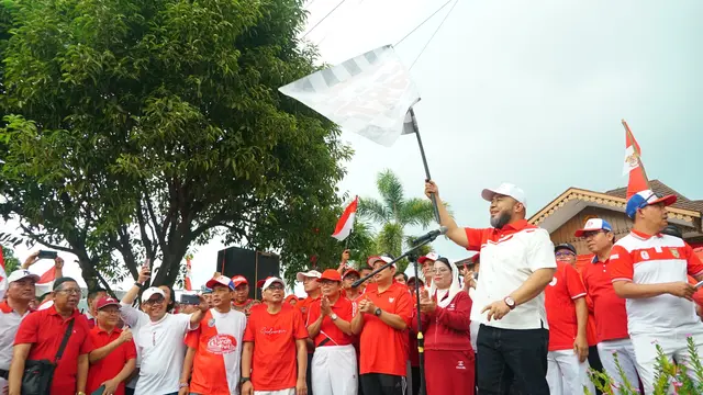 Kirab Bendera Merah Putih di Bengkulu.