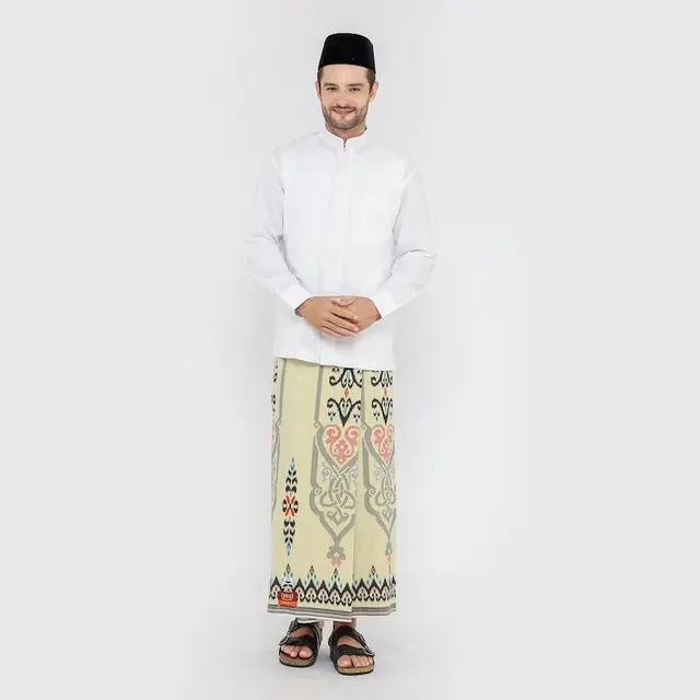 Sarung Infinity Gold BHS