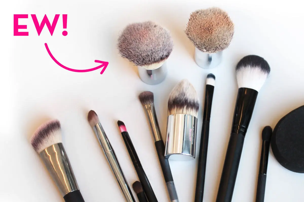 Hal Serius Ini Akan Terjadi Jika Kamu Nggak Bersihkan Kuas Makeup