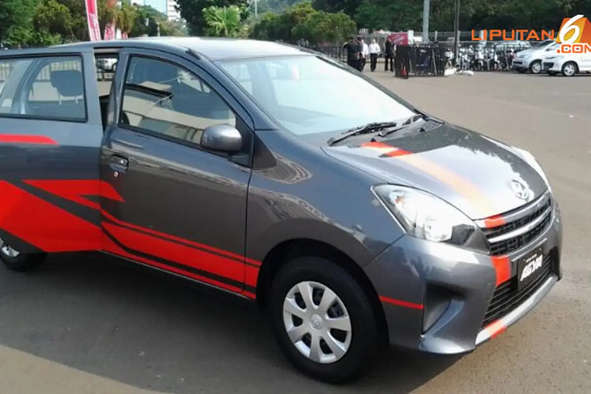 mobil-agya-130910c.jpg