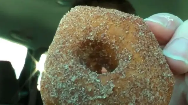 6 Potret Donat Tak Biasa Ini Bikin Geleng Kepala, Jadi Gagal Ngiler