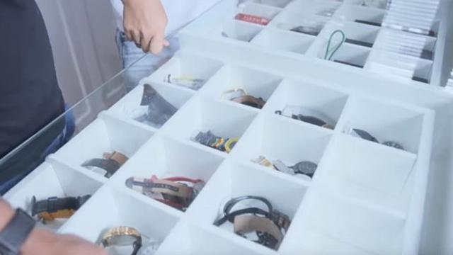 7 Potret Rumah Ananda Omesh, Garasi Mogenya Curi Perhatian