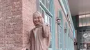 Kini Poppy Bunga tampil lebih anggun dan memesona dengan balutan hijab. (FOTO: instagram.com/poppybungariphat/)