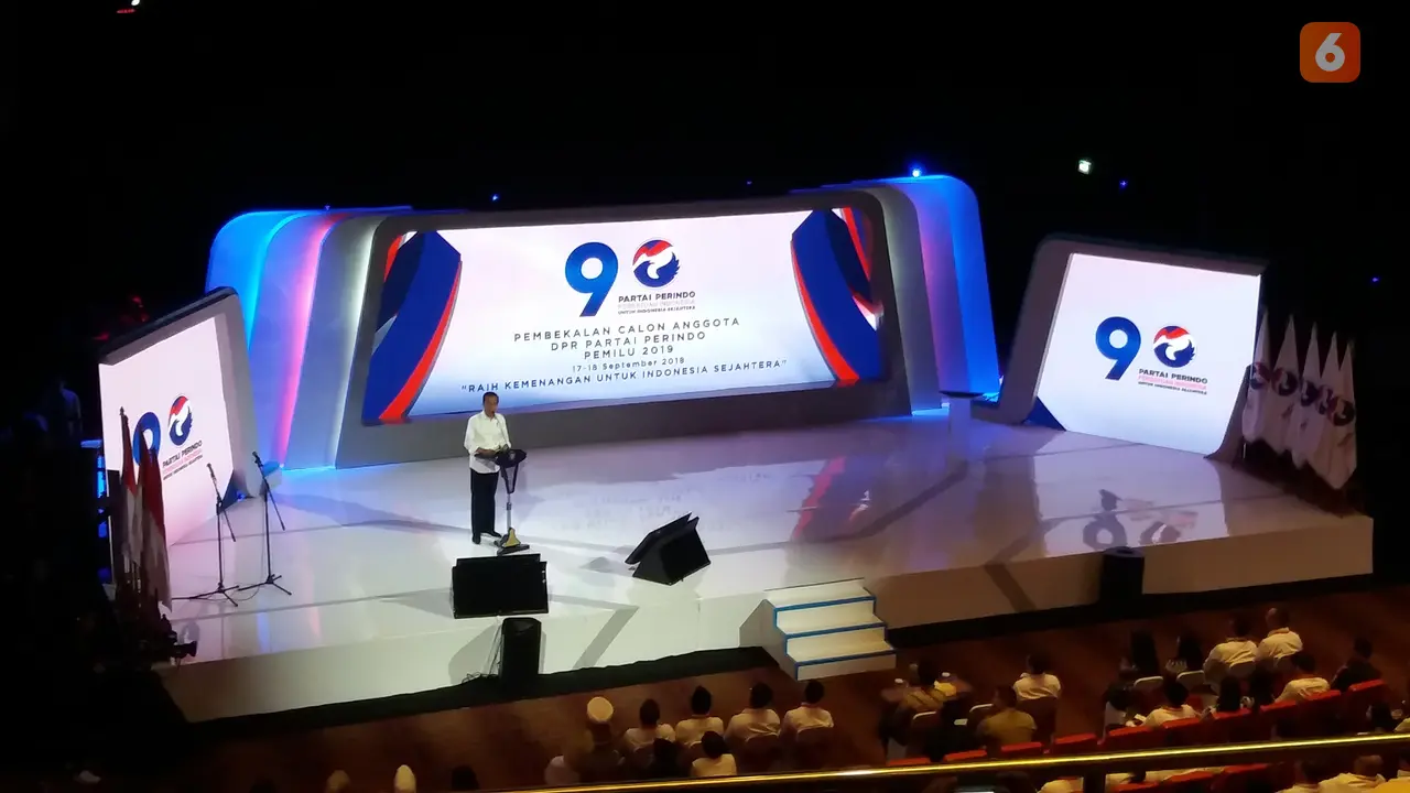 Jokowi memberikan pembekalan 500 lebih bakal calon anggota legislatif (caleg) Partai Perindo, (Liputan6.com/Hanz Salim)