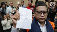Jaksa Penuntut Umum pada Komisi Pemberantasan Korupsi menyebut Hasto Kristiyanto secara bersama-sama dengan Donny Tri Istiqomah, Saeful Bahri, dan Harun Masiku, menyuap Wahyu Setiawan. (Liputan6.com/Herman Zakharia)