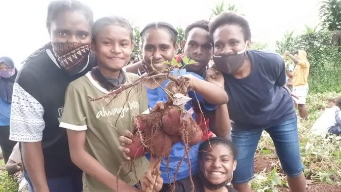 Siswa-Siswa Papua (Foto: Yayasan Alirena)