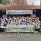 Kegiatan "Ayo Minum Jamu" yang digelar Sido Muncul dengan mengundang 100 pedagang jamu ke Pabrik Sido Muncul di kawasan Ungaran, Semarang, Kamis (30/5/2024).