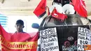 Citizen6, Makassar: Aksi kali ini para buruh menyerukan agar menjadikan tanggal gugurnya Marsinah, yakni 8 mei, sebagai hari perjuangan buruh perempuan Indonesia dan memperjuangkan Marsinah sebagai pahlawan buruh perempuan Indonesia.(Pengirim:Rahmad Didi)