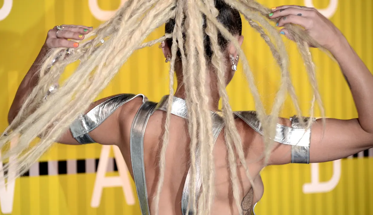 Album ini gratis dapat di streaming secara online dan menjadi pembuktian seorang Miley Cyrus setelah hampir satu dekade ketenarannya. (Bintang/EPA)