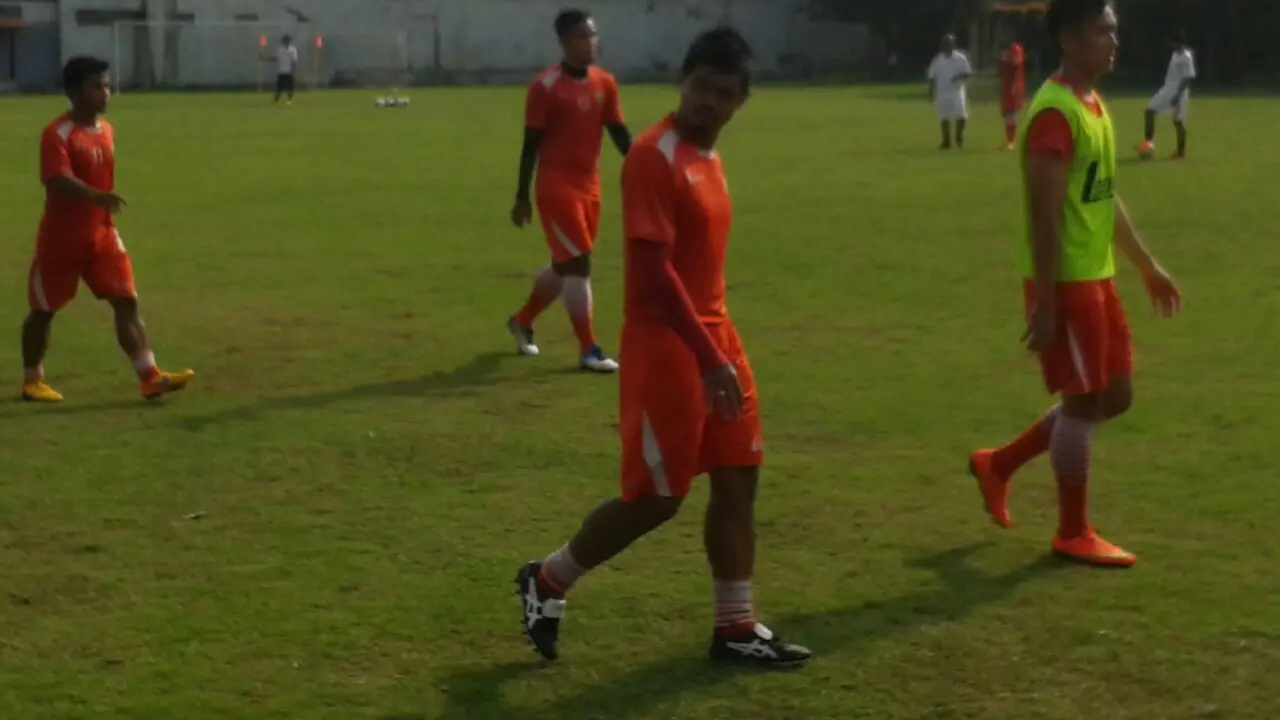 Bambang Pamungkas Ikut Latihan Bersama Persija Jakarta (Liputan6.com / Marco Tampubolon)