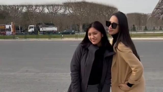 Sudah Kenal Riasan, Ini 7 Gaya Alleia Putri Ariel Noah yang Makin Fashionable