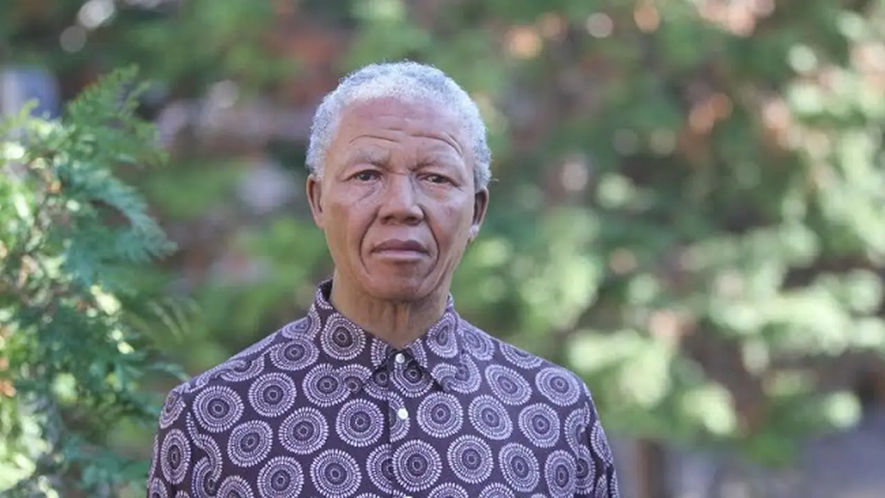 Patung Lilin Nelson Mandela