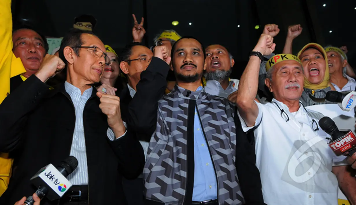 Keluarga besar civitas akademika seluruh Indonesia menyatakan dukungan kepada KPK dan menolak bentuk kriminalisasi kepada KPK, Jakarta, Rabu (18/2/2015). (Liputan6.com/Faisal R Syam)