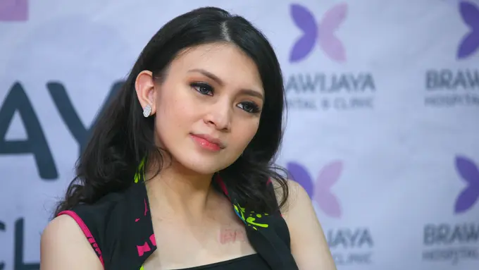 [Bintang] Alasan Adi Nugroho dan Donita Memilih 11 Januari Sebagai Tanggal Kelahiran Anak Kedua