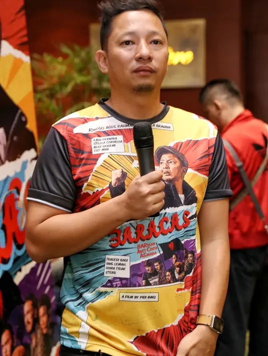  "Jadi kalau dibilang ini film seperti apa, ini adalah bentuk ketidakadilan dari apa yang dilakukan perempuan," ujar Ringgo Agus Rahman di XXI Lippo Mall Kemang, Jakarta Selatan, Kamis (23/2). (Adrian Putra/Bintang.com)