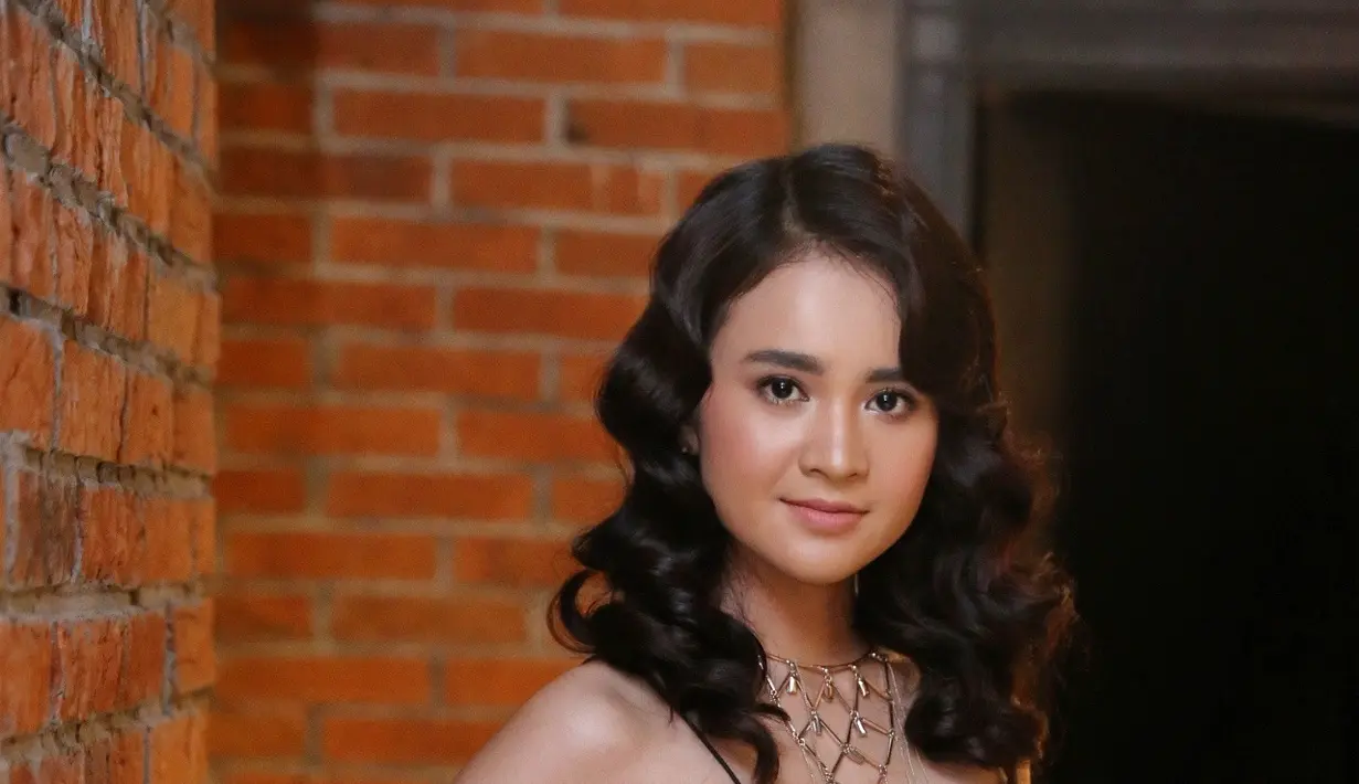 Mendapatkan tantangan dalam setiap peran sudah biasa terjadi bagi setiap pemeran. Seperti halnya pada Michelle yang memerankan sosok Alana, gadis Indonesia yang sudah lama menetap di Barcelona, Spanyol. (Adrian Putra/Bintang.com)