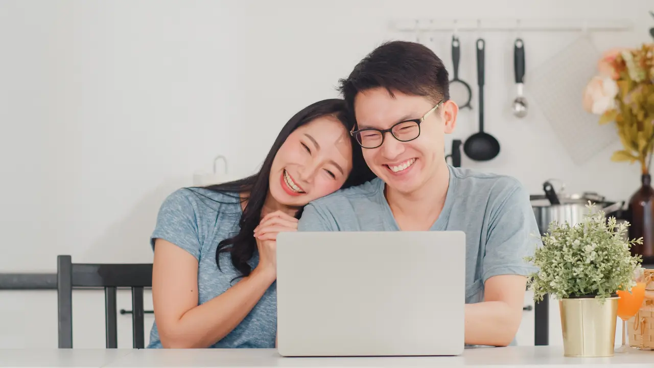couple juli saling melengkapi