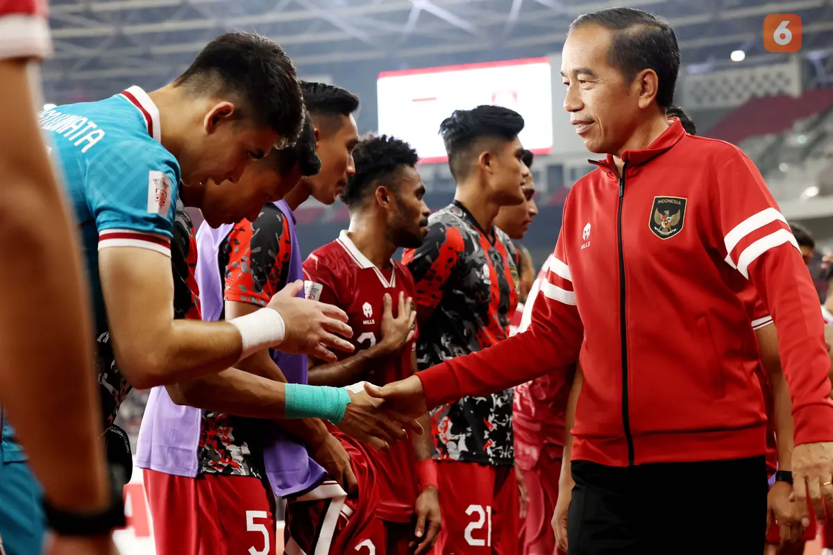 Foto: Antusiasme Presiden Joko Widodo saat Nonton Langsung Timnas Indonesia di Piala AFF 2022