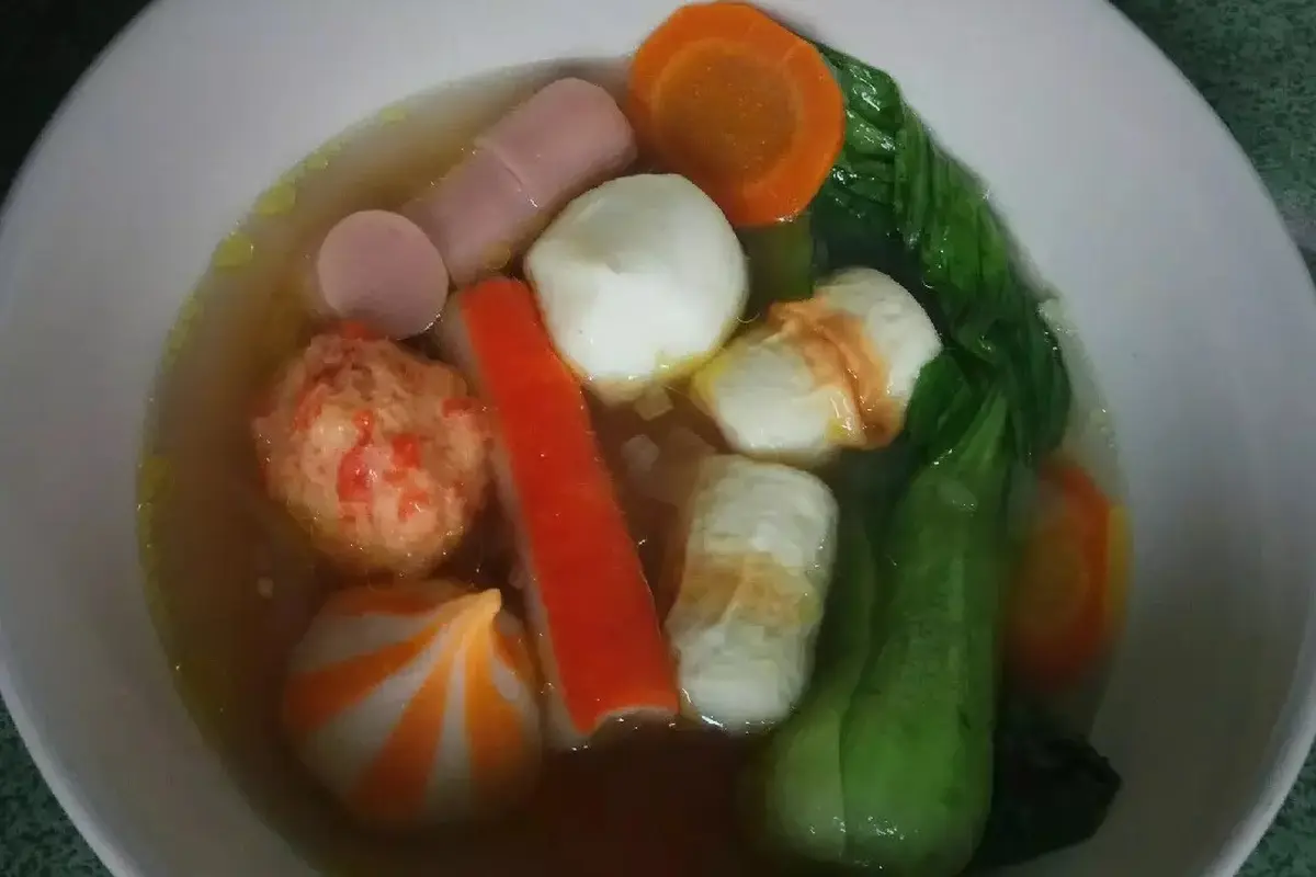 Resep steamboat kuah bening. (dok. Cookpad @cook_12576914)