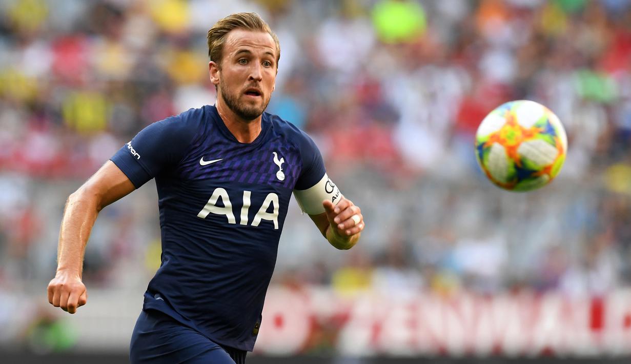5. Harry Kane (Tottenham Hotspur/Inggris) - Striker. (AFP/Christof Stache)