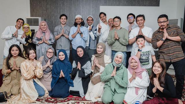 Syukuran Rumah Baru Syifa Hadju