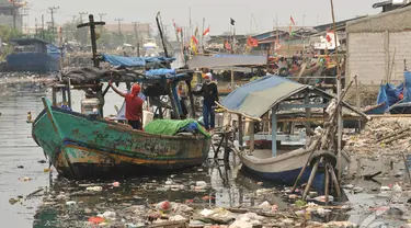 Suasana di Kawasan Kampung Apung, Dadap, Kosambi, Kabupaten Tanggerang, Banten, sabtu (6/9/2014) (Liputan6.com/Johan Tallo)