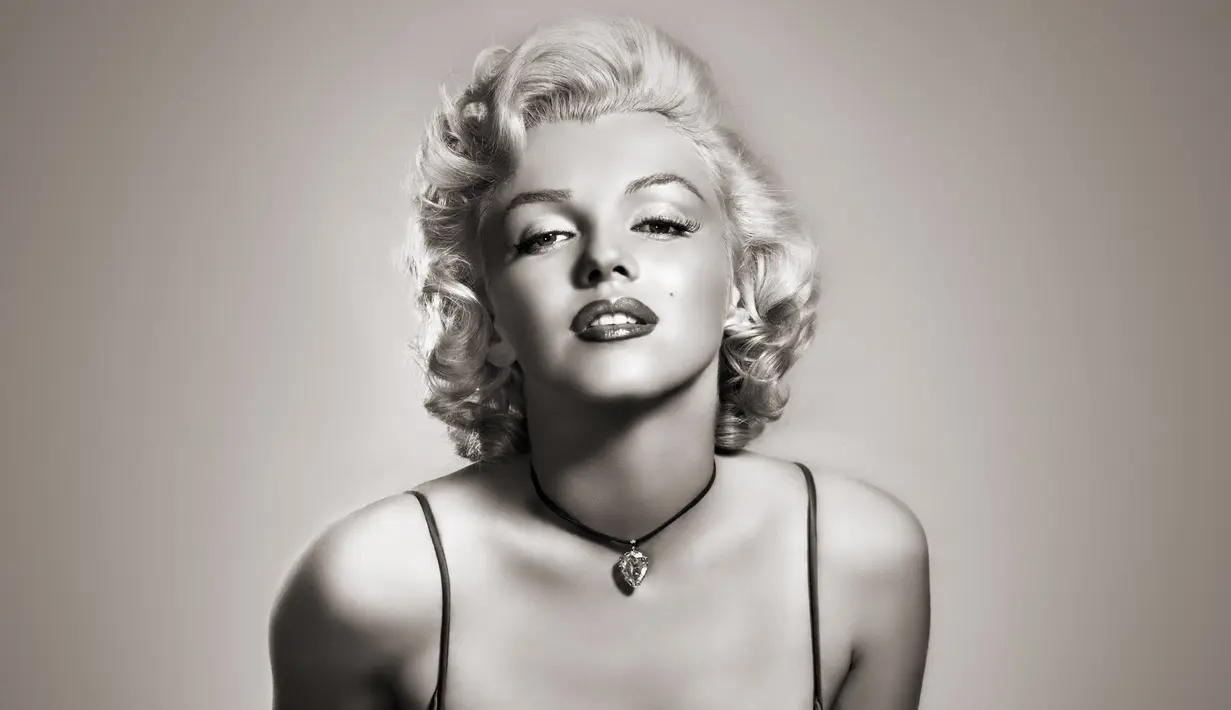 Kamu pasti selalu ingat Marilyn Monroe, letak tahi lalat di wajahnya benar-benar bikin wajahnya tambah cantik! (Jetss)