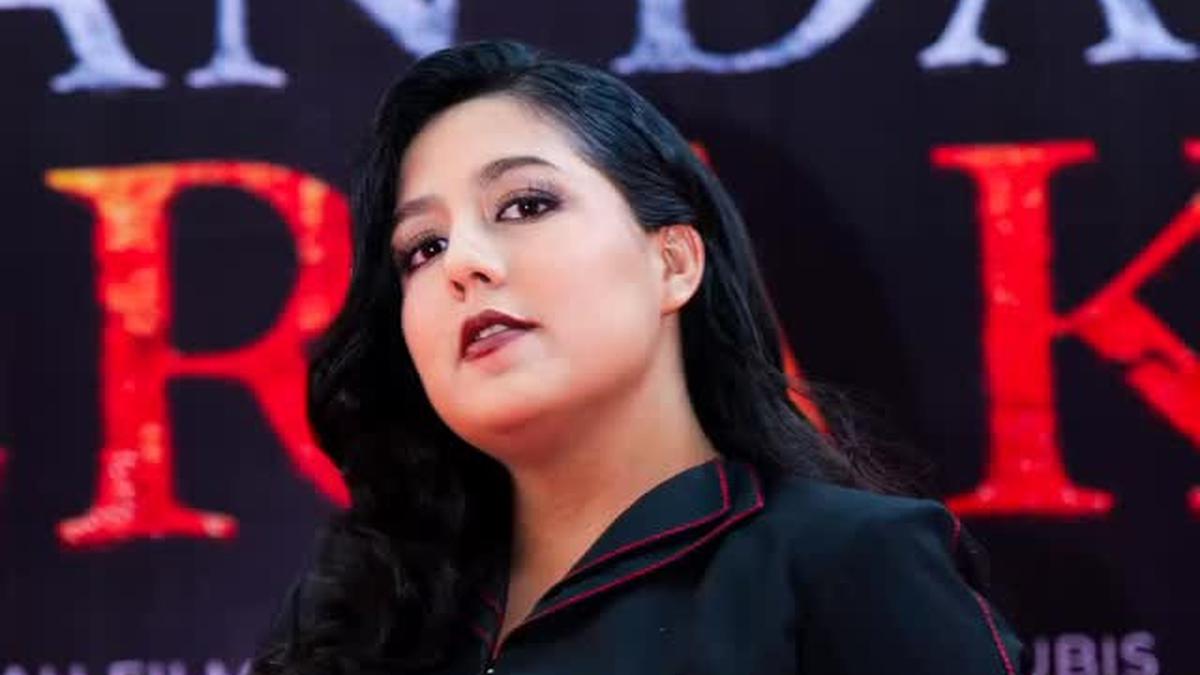 Nessie Judge Melenggang ke Gala Premiere Film Mama: Pesan dari Neraka, Berharap Penonton Terhibur
