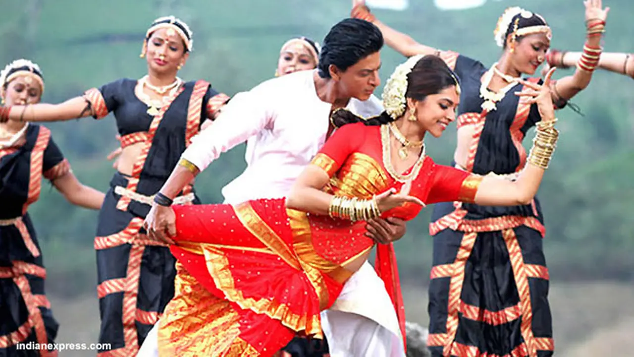 shah-rukh-khan-130628c.jpg