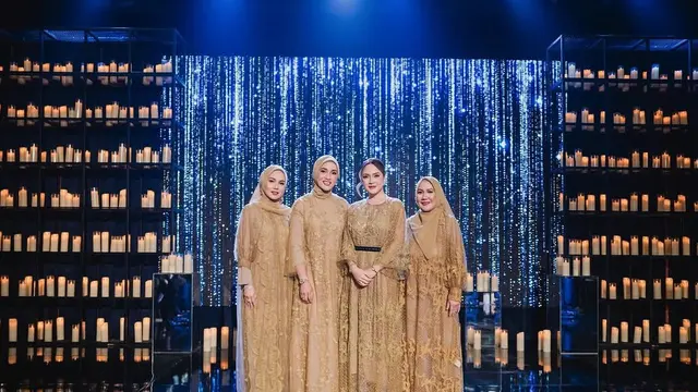 Shandy Aulia Bersama Ketiga Kakak Muslimnya saat Rayakan Ulang Tahun sang Ayah. [@shandyaulia]