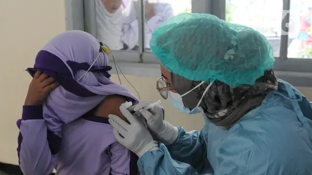 Pemerintah Genjot Percepatan Vaksinasi Covid-19 Mengantisipasi Varian Omicron
