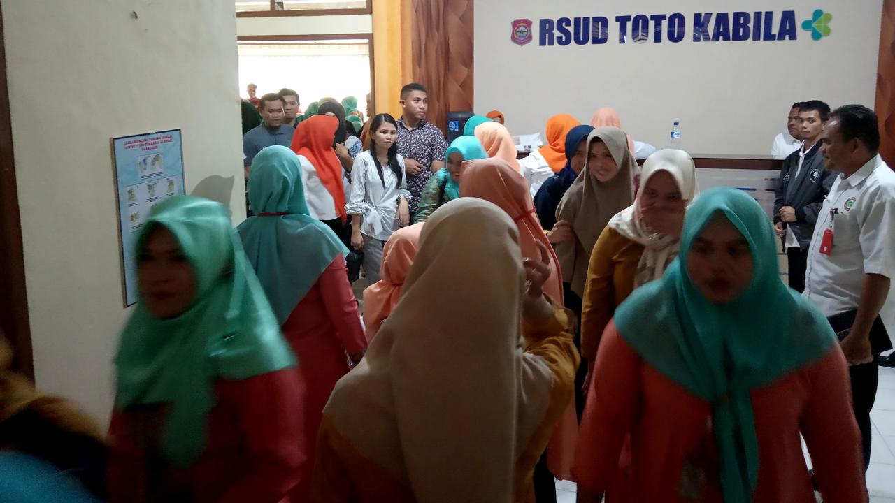 Mogok Kerja Tenaga Honorer RSUD Toto Kaliba