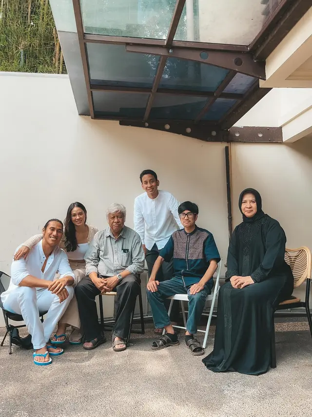 7 Potret Hana Malasan dan Sean Galael yang Dikabarkan Dekat, Rayakan Lebaran Bersama