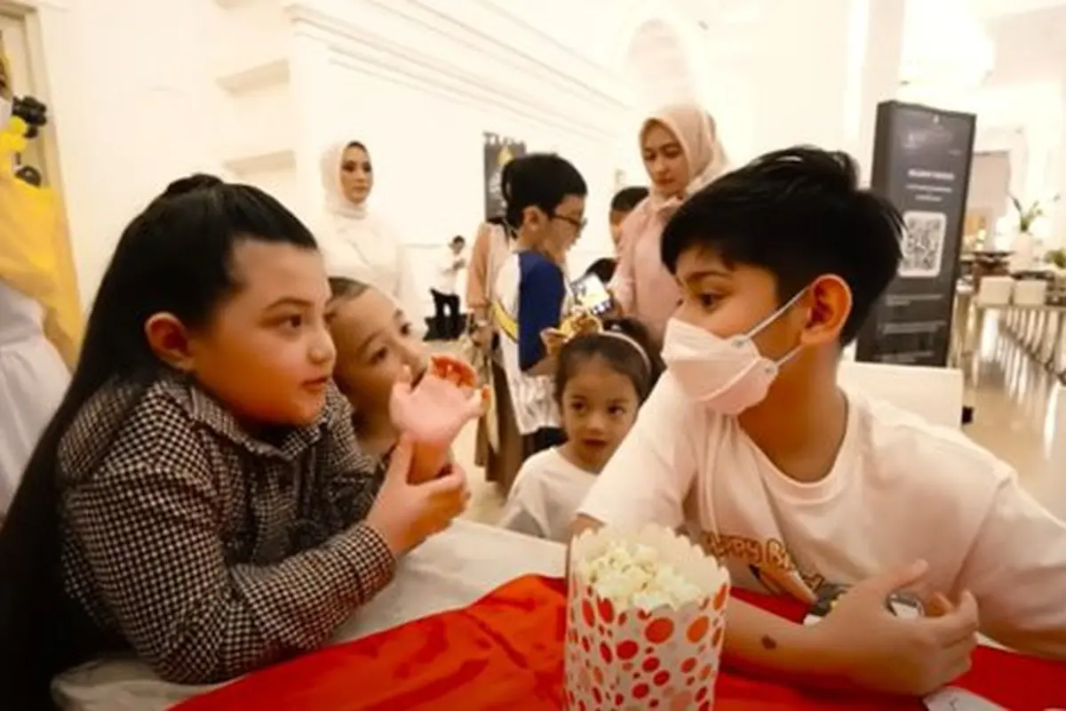 6 Potret Pertemuan King Faaz dan Arsy Hermansyah, Langsung Akrab Bikin Gemas