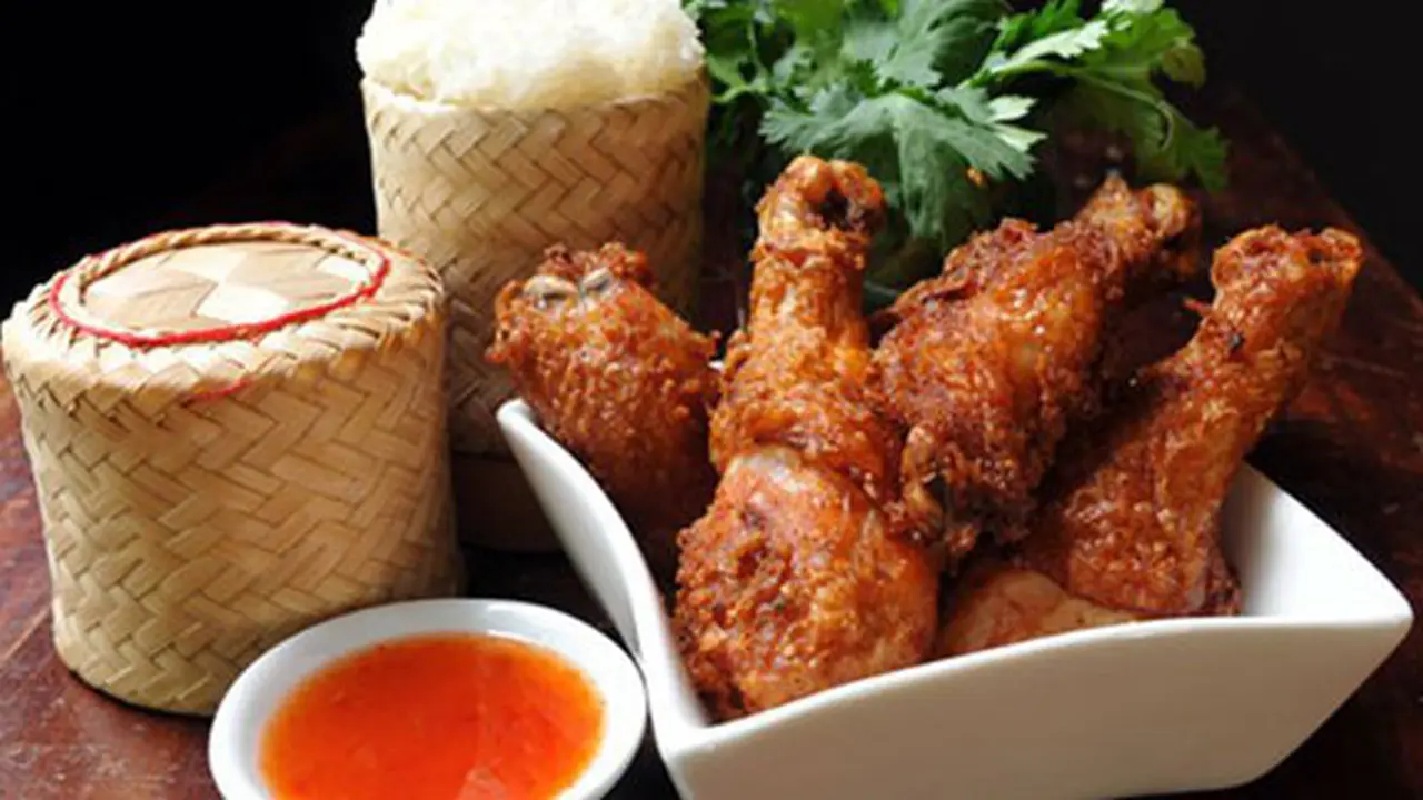 Copyright rachelcooksthai.com