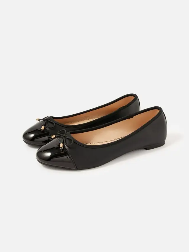 Flat Shoes
