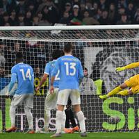 Kiper Timnas Indonesia, Emil Audero Mulyadi Lakukan 3 Save Krusial untuk Bawa Cremonese Bawa Pulang 1 Poin dari Kandang Lazio