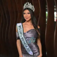 Outfit glamour ala Jaz Rowe, Miss Earth Indonesia 2025 (Foto: Instagram/@jaz.rowe)