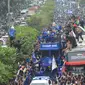 Pawai Persib Juara melintasi Jalan Djunjunan, Kota Bandung, Sabtu, 1 Juni 2024. (Dikdik Ripaldi/Liputan6.com)