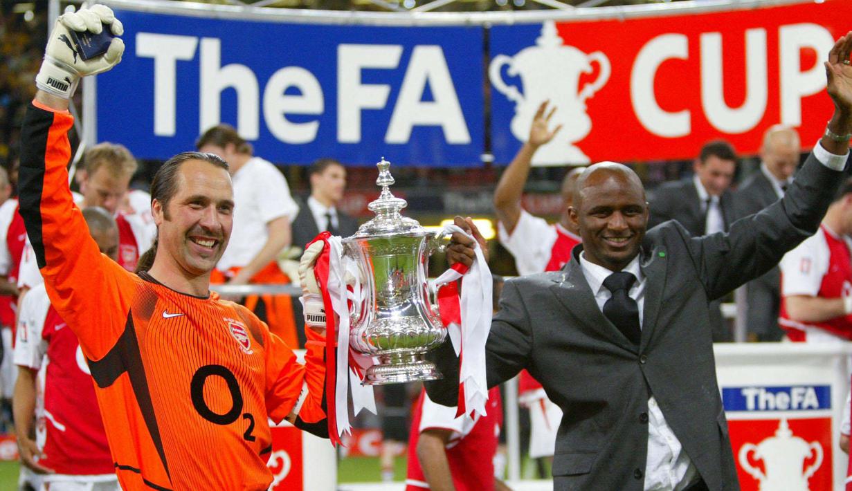 Vieira membawa Arsenal memenangi gelar juara Liga Inggris pada 2003/04 tanpa kekalahan. The Gunners menang 26 kali dan 12 imbang. (Foto: AFP/Pool/Ian Hodgson)