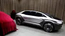 Mobil konsep Tigercar P0 saat dipamerkan pada lokakarya di Beijing, Tiongkok, Senin (7/11). Tigercar P0 adalah mobil listrik dengan desain futuristik. (REUTERS / Thomas Peter)