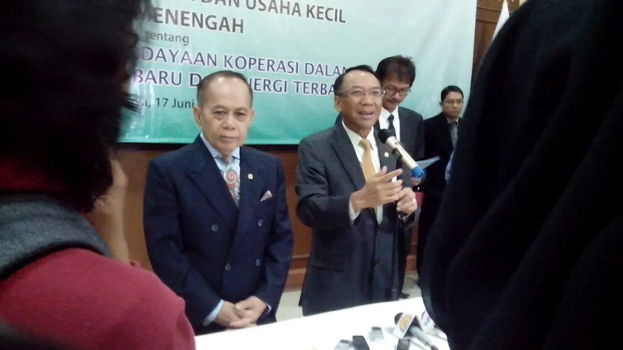 Syarif Hasan-Jero Wacik Berbagi Kisah Persahabatan