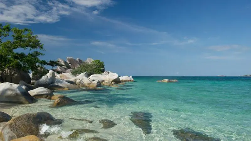 Pantai Cantik nan Indah di Kampung Halaman Ahok