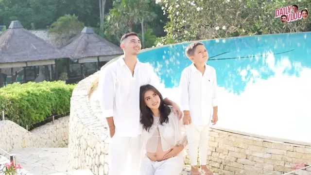 7 Gaya Maternity Shoot Jessica Iskandar dengan Berbagai Tema, Curi Perhatian