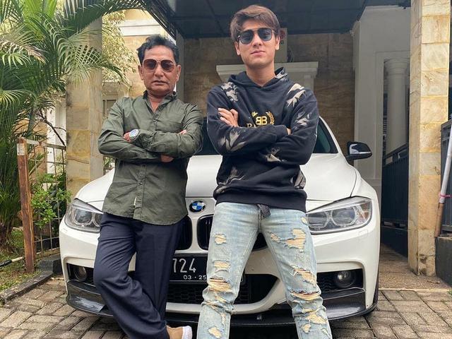 6 Potret Kebersamaan Rizky Billar Dengan Ayahnya Kompak Banget Hot Liputan6 Com