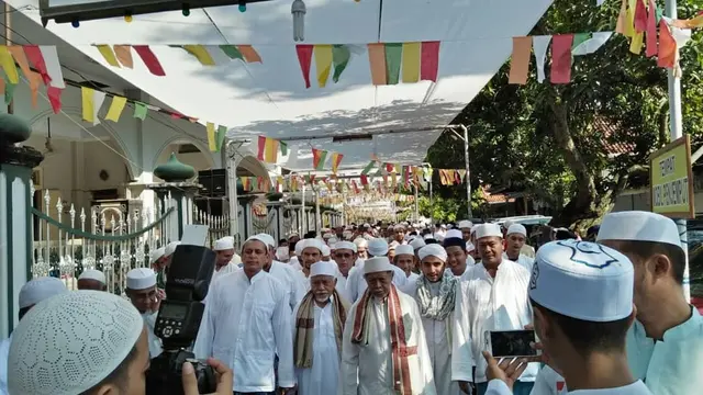 Tradisi Lebaran di Pekalongan Haul K.H. Thohir bin Abdul Lathif