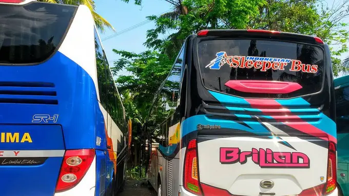 Intip Kenyamanan yang Ditawarkan Sleeper Bus di Indonesia